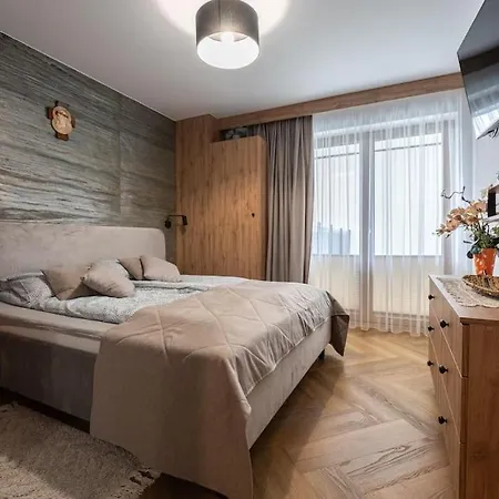 Апартаменты Two Bedroom With Terrace- Tatra View - Ksiezycowe - 24e-1